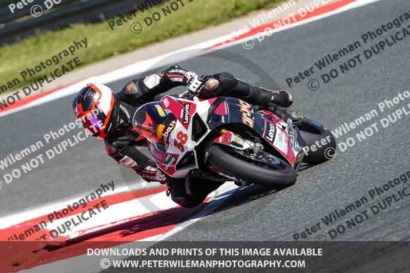 cadwell no limits trackday;cadwell park;cadwell park photographs;cadwell trackday photographs;enduro digital images;event digital images;eventdigitalimages;navarra;no limits trackdays;peter wileman photography;racing digital images;trackday digital images;trackday photos